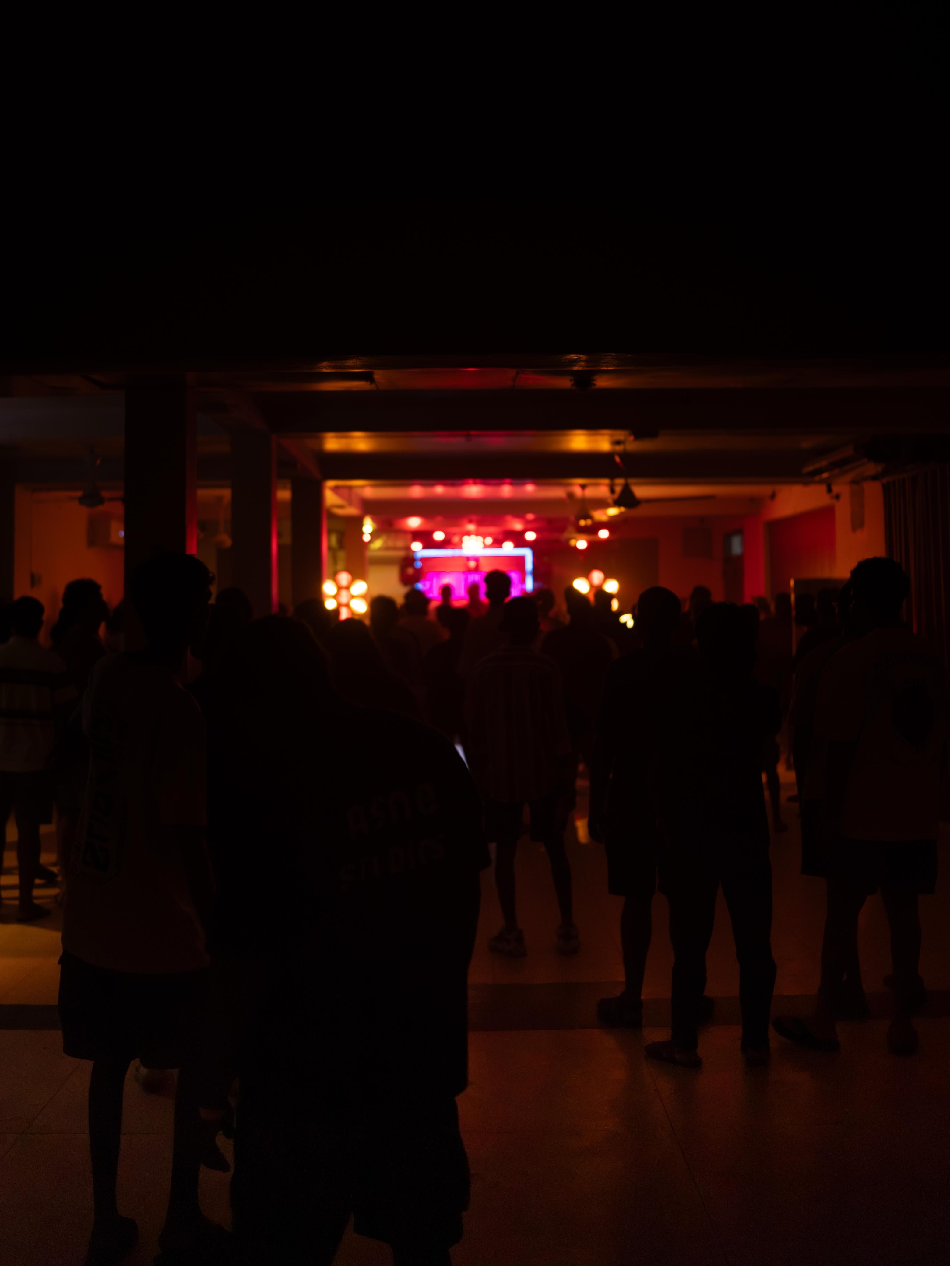 Mokshaa Hiriketiya neon and guests on the floor
